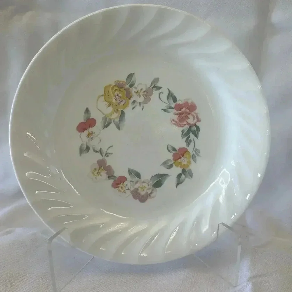 Corelle GARDEN PORTRAIT 2 Bread Dessert Plates and 2 Cups - Picture 2 of 6
